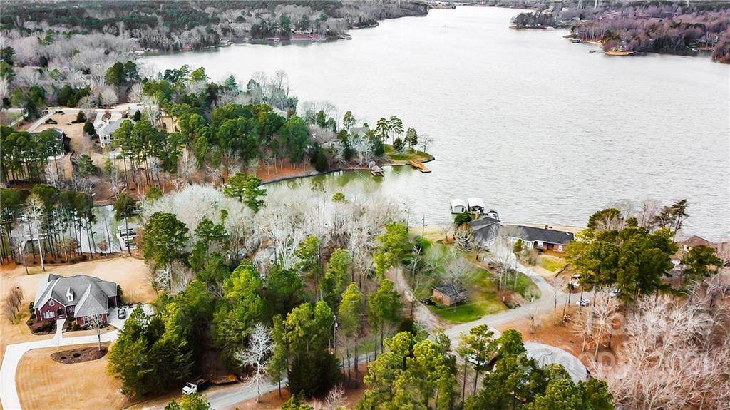 2207 Seaside Road - Photo 1