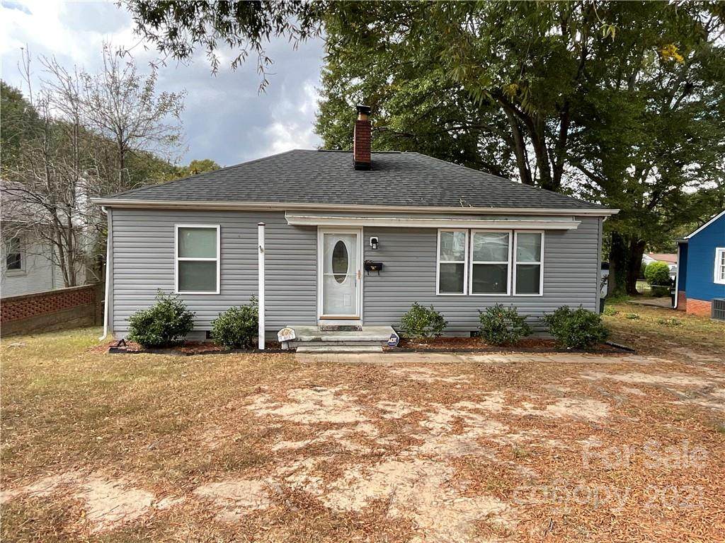 405 Oakdale Street - Photo 1