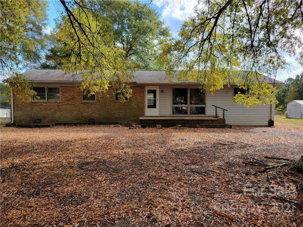 3217 Greenbriar Road - Photo 1