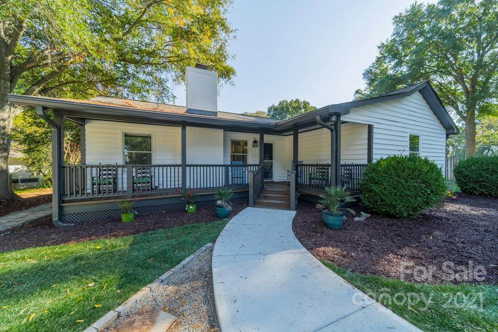 18034 Whispering Oaks Drive - Photo 1