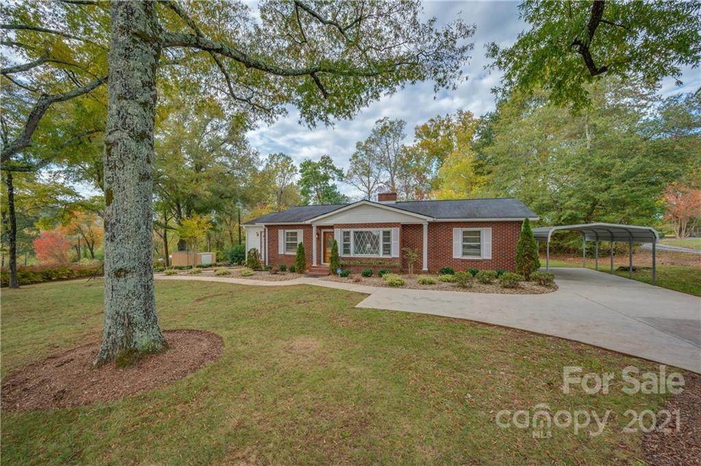 873 Bostic Sunshine Highway - Photo 1