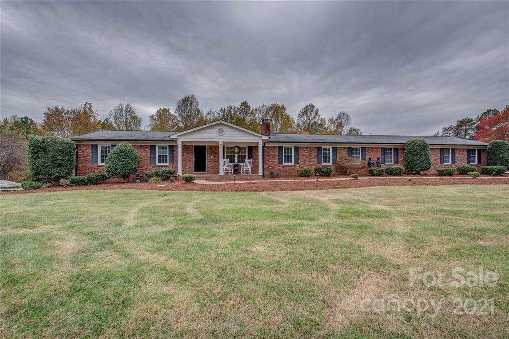 449 Doc Wehunt Road - Photo 1