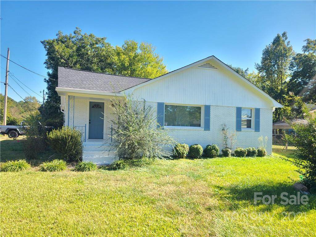 923 Ogden Road - Photo 1
