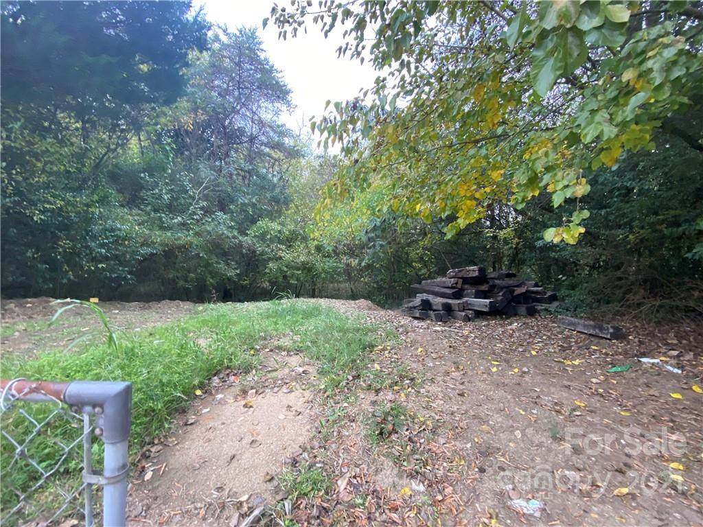 240 Broad Drive - Photo 1