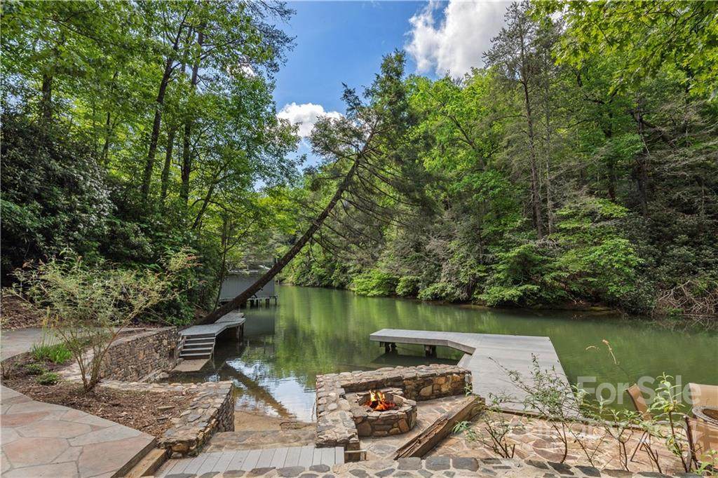 165 Dogwood Drive - Photo 1