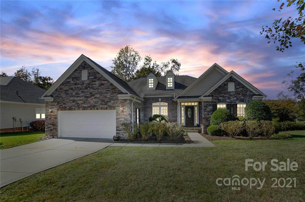 1479 Valhalla Drive - Photo 1