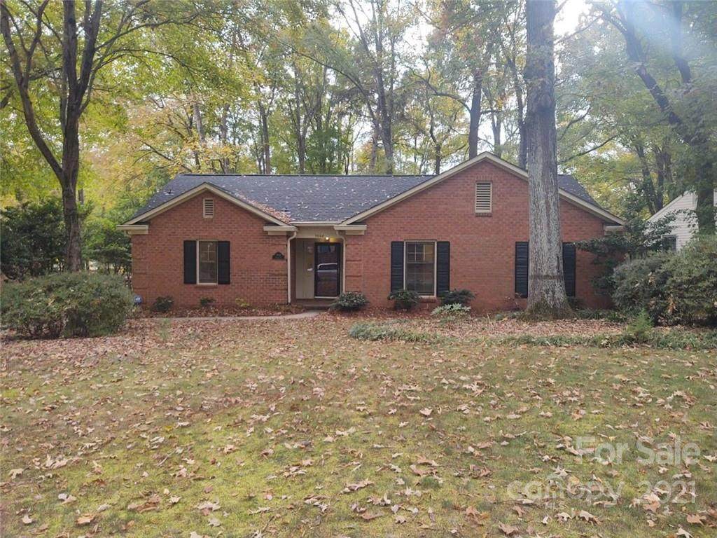 9608 Hinson Drive - Photo 1
