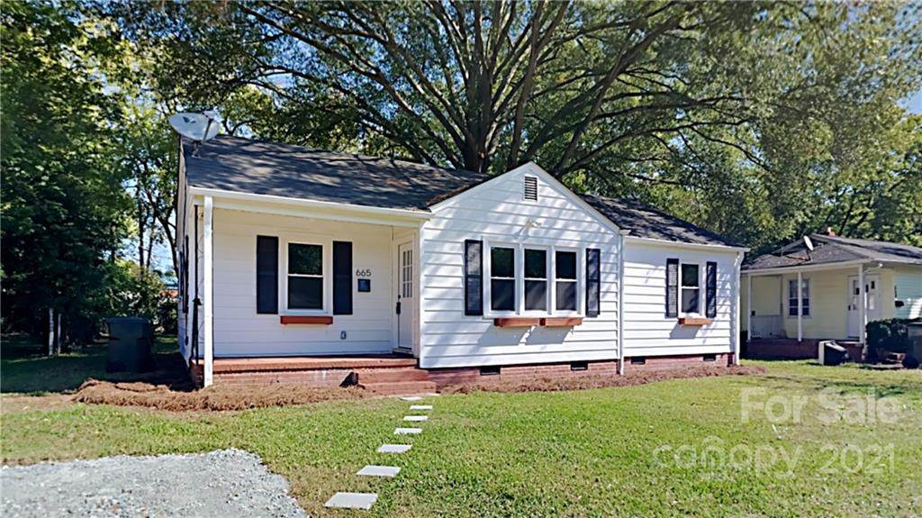 665 Stonewall Court - Photo 1