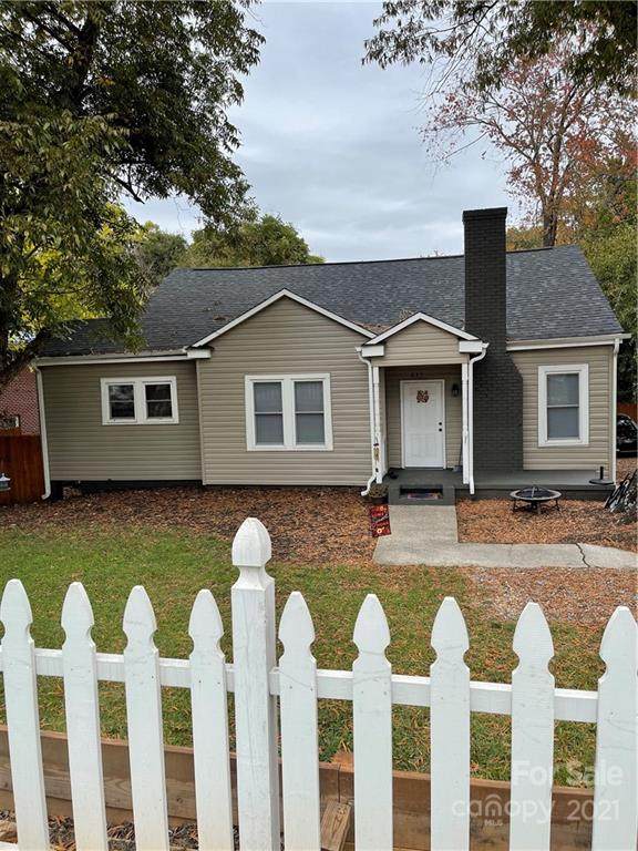 647 Main Street - Photo 1