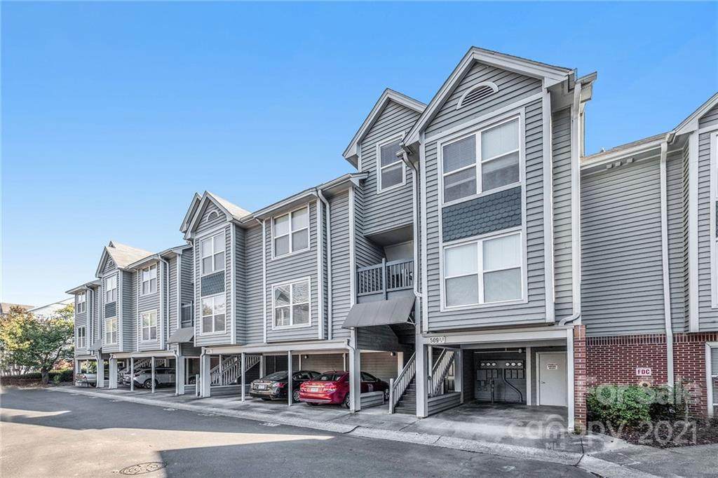 509 Graham Street - Photo 1