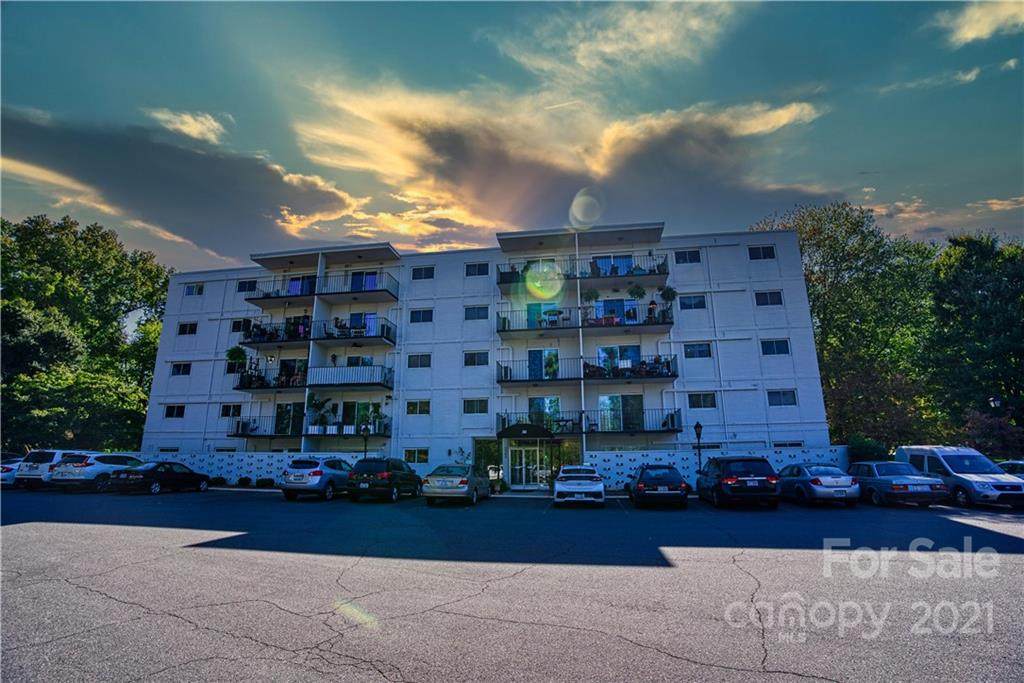 2503 Roswell Avenue - Photo 1