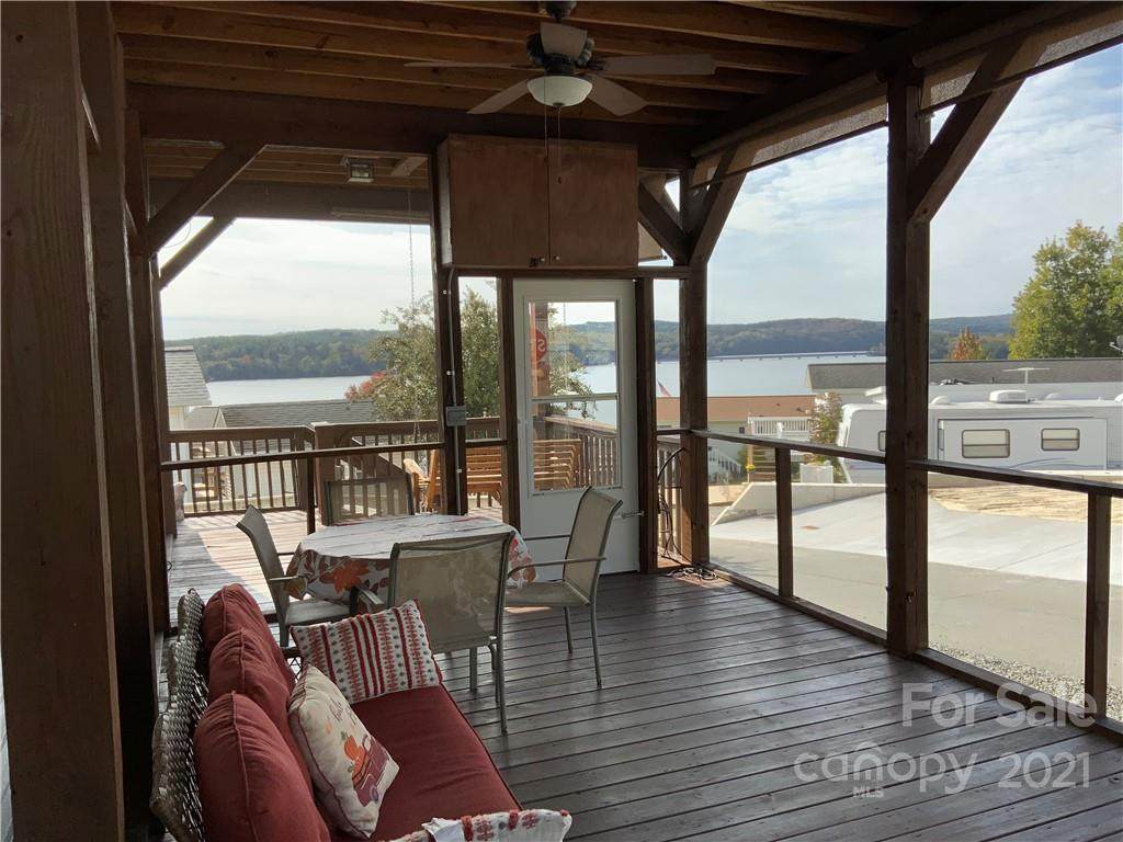 155 Grand View Drive - Photo 1