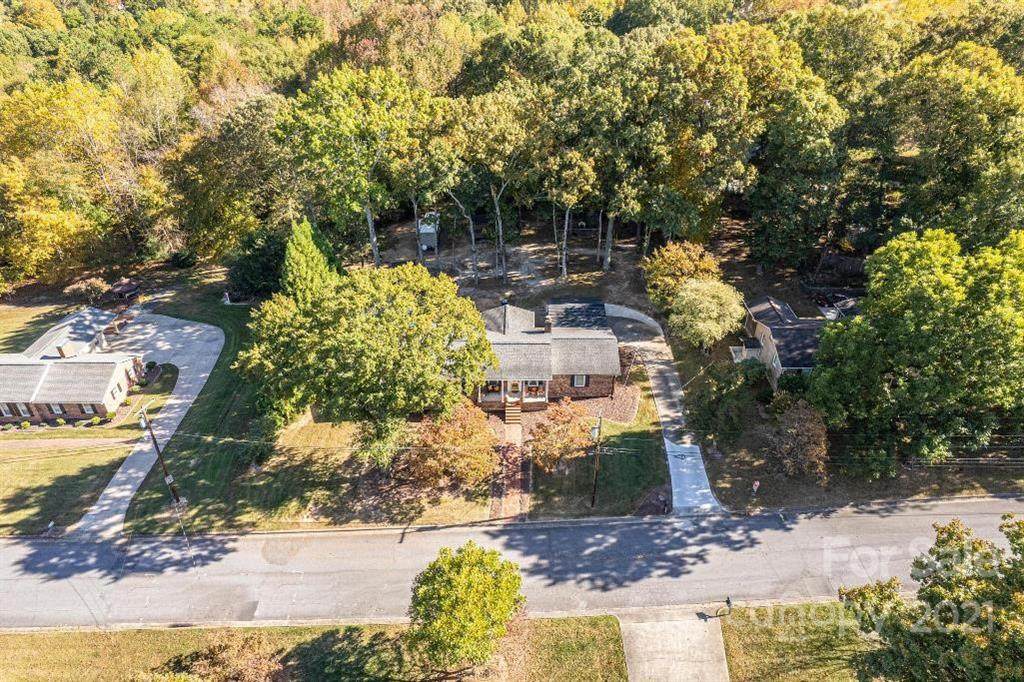806 Danbrook Circle - Photo 1