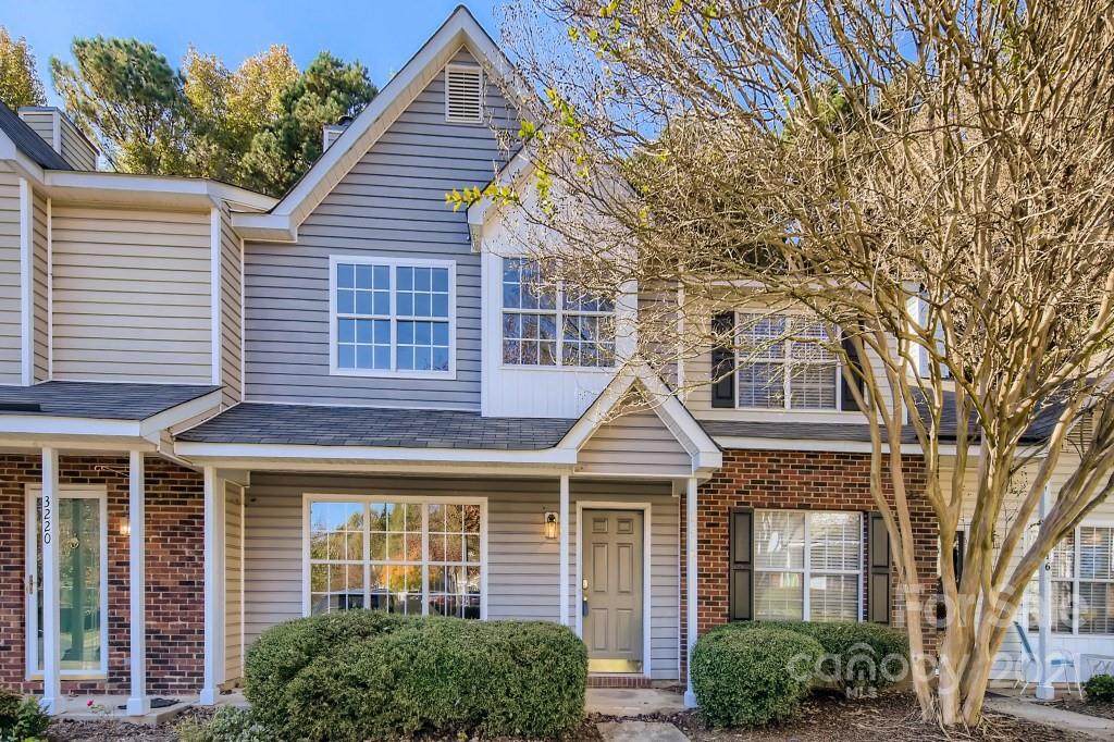 3218 Summercroft Lane - Photo 1