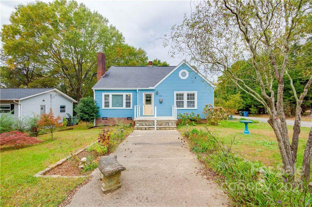 231 13th Street - Photo 1