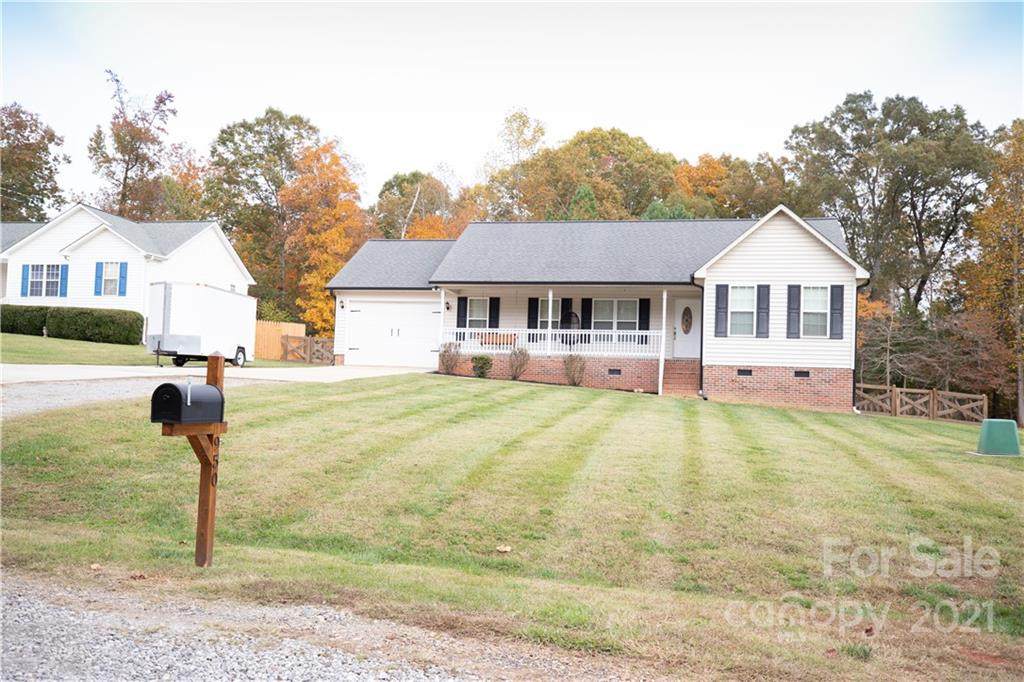 950 Hillard Lane - Photo 1