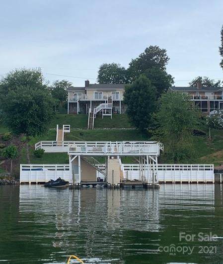 202 Lakeshore Lane - Photo 1