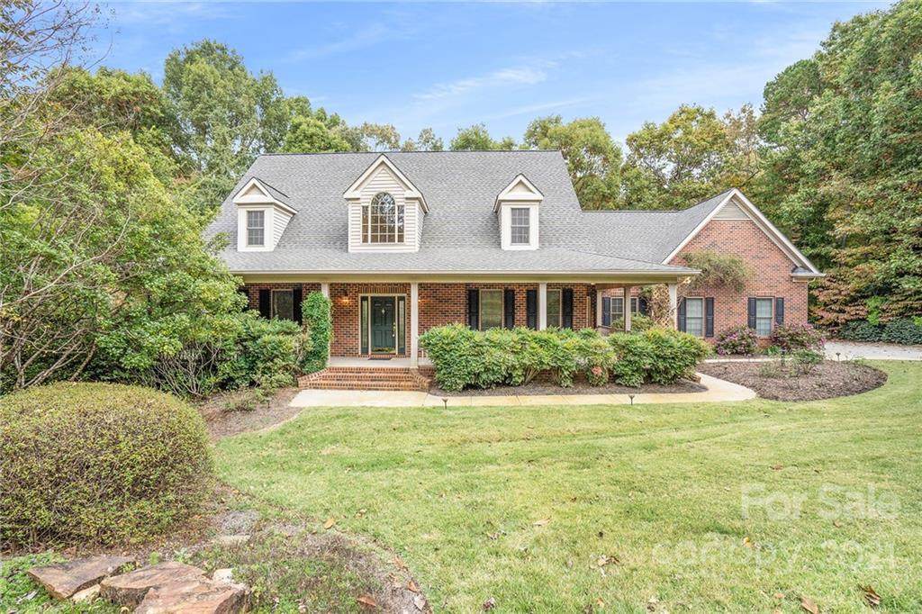 848 Spring Oaks Drive - Photo 1