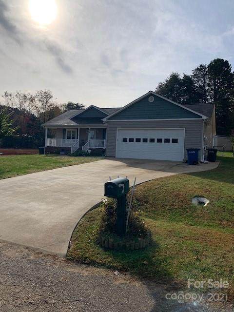 412 Lakeridge Drive - Photo 1