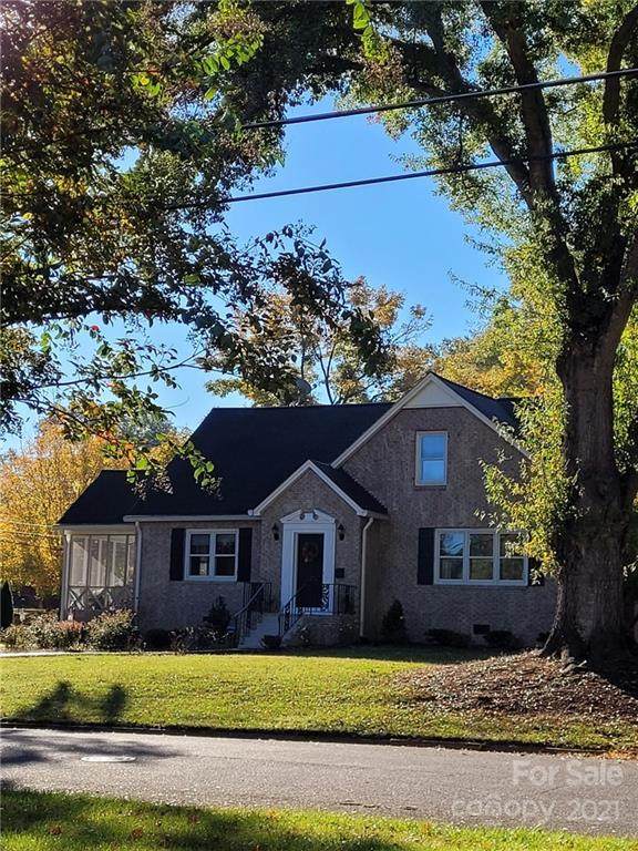 701 Westover Terrace - Photo 1
