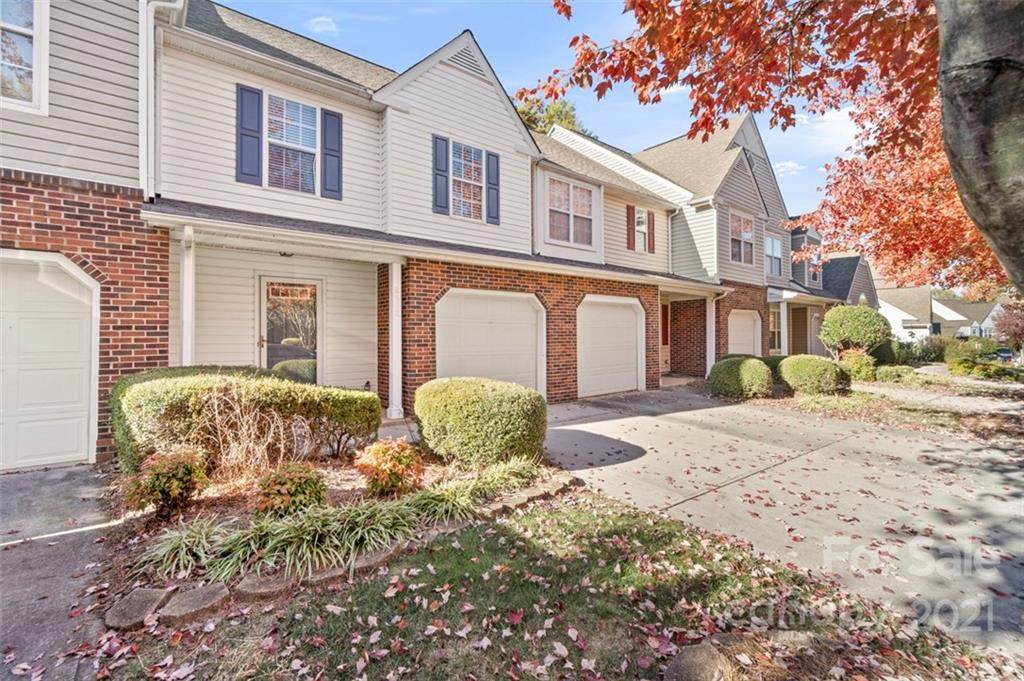8918 Scotch Heather Way - Photo 1