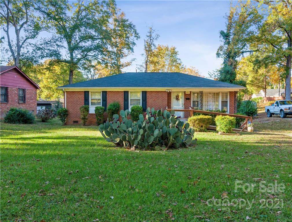 3432 Seaman Drive - Photo 1