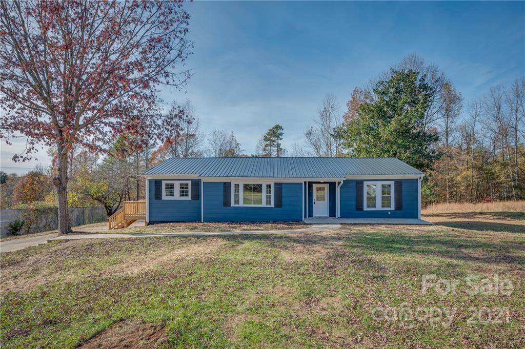 304 Westwood Drive - Photo 1