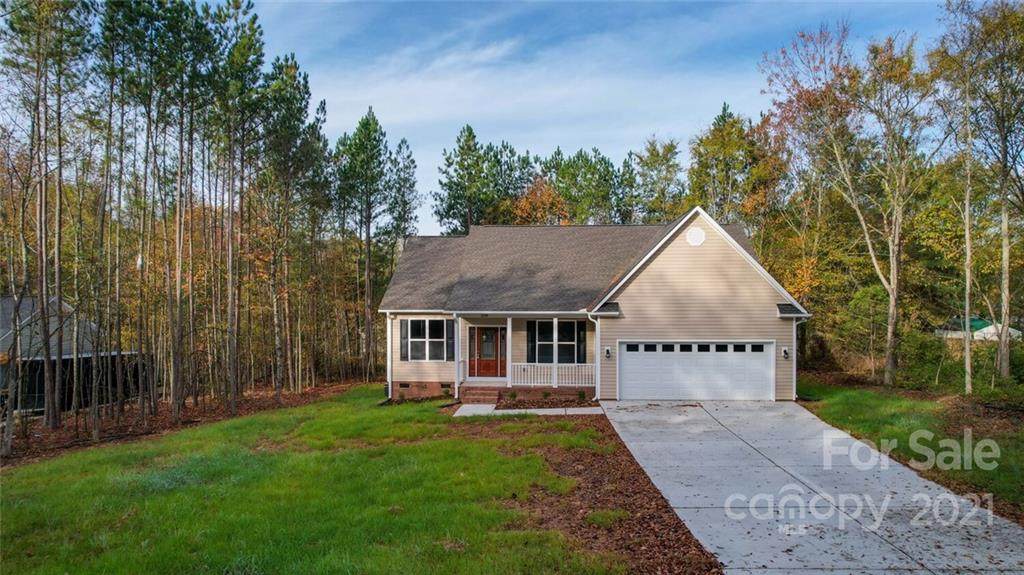 150 Hillcrest Drive - Photo 1