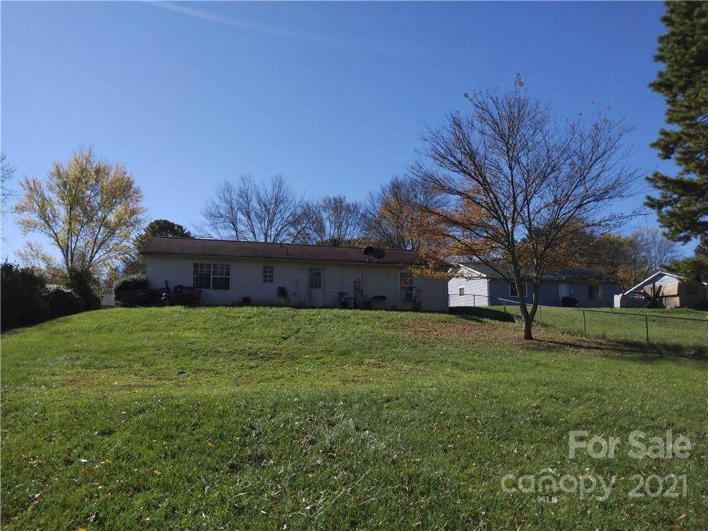 30 Mount Carmel Drive - Photo 1
