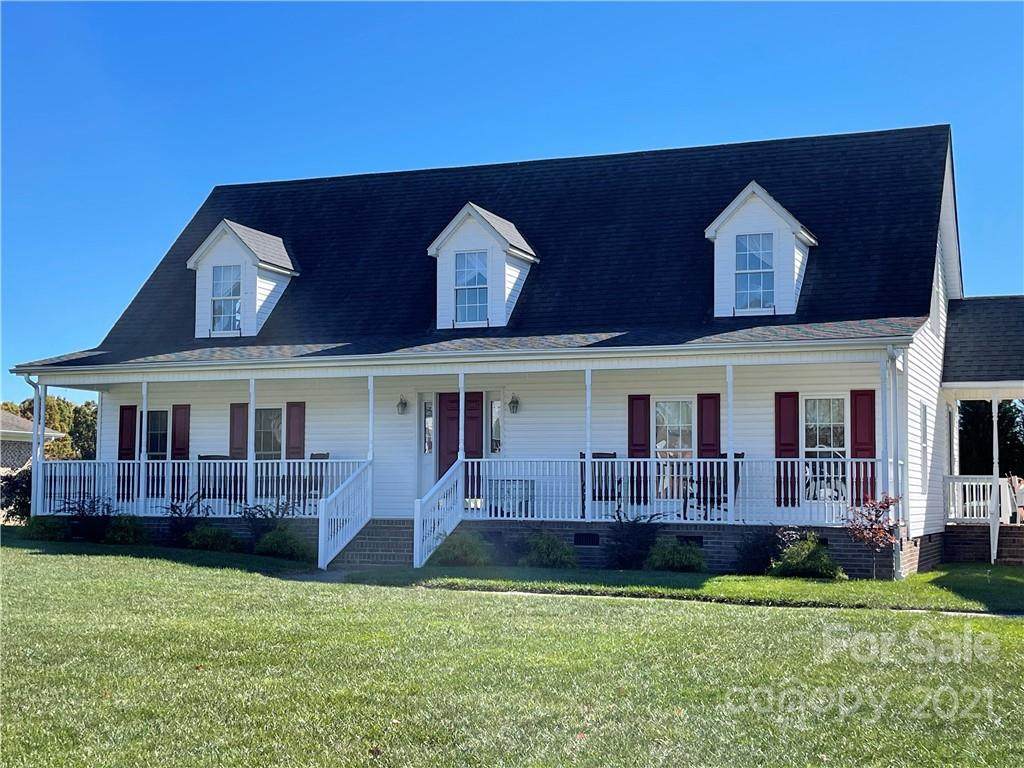 107 Cameron Drive - Photo 1