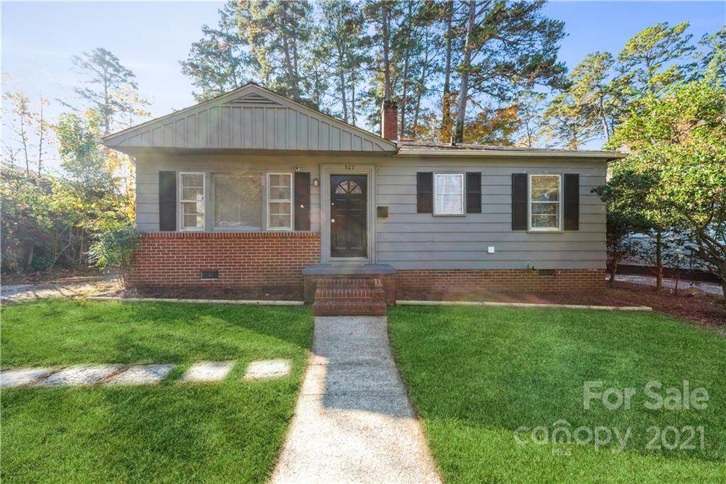 307 Merritt Avenue - Photo 1