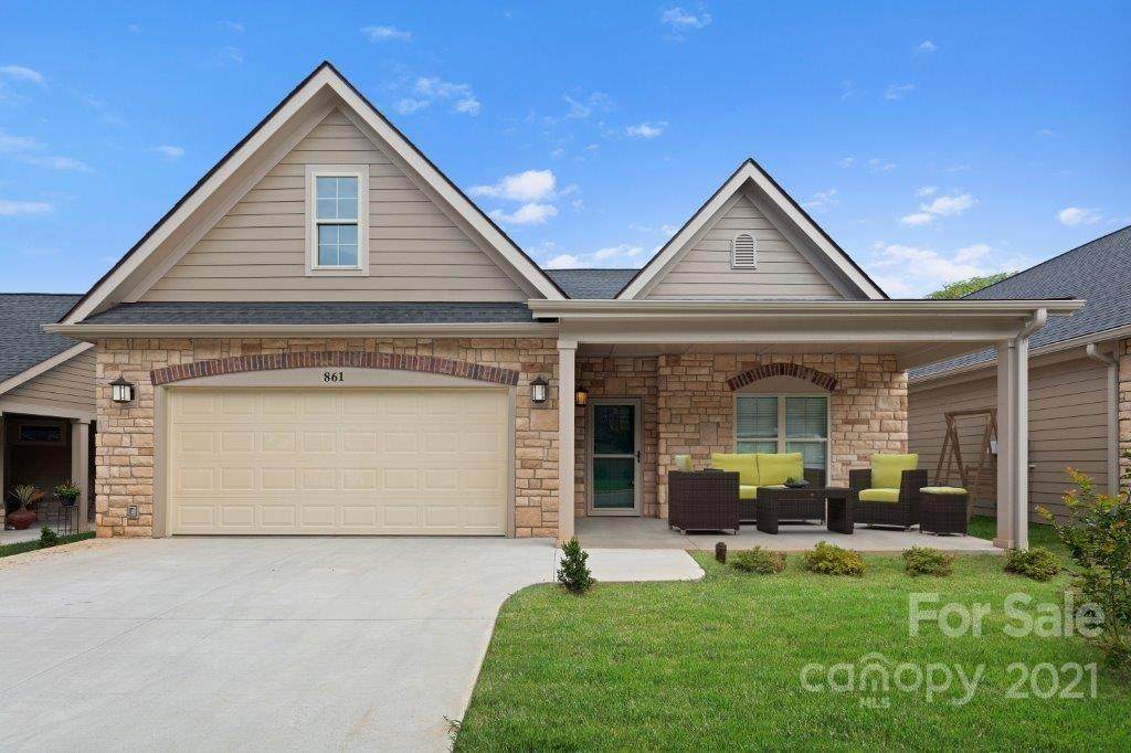 870 Wynnshire Drive - Photo 1