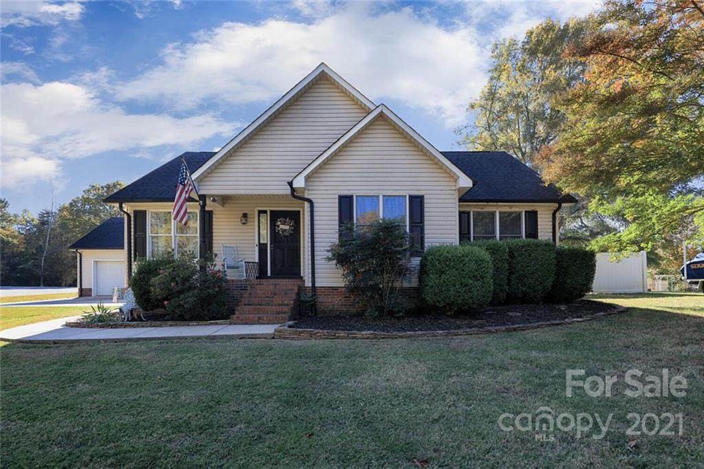 118 Ridgebrook Drive - Photo 1