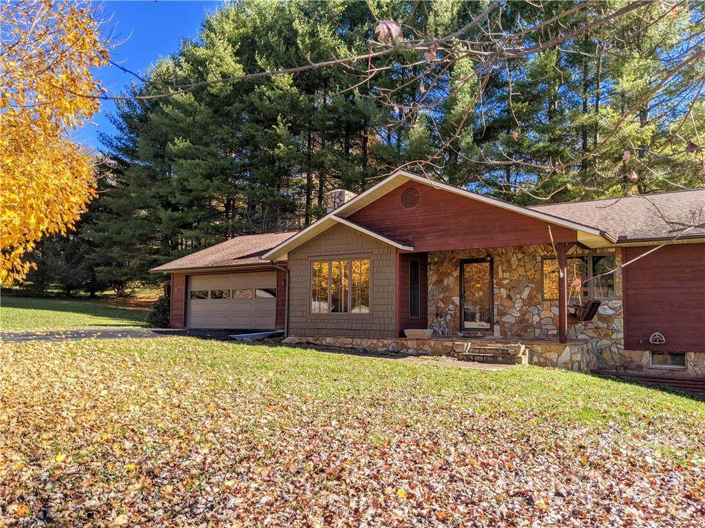 120 Laurel Street - Photo 1