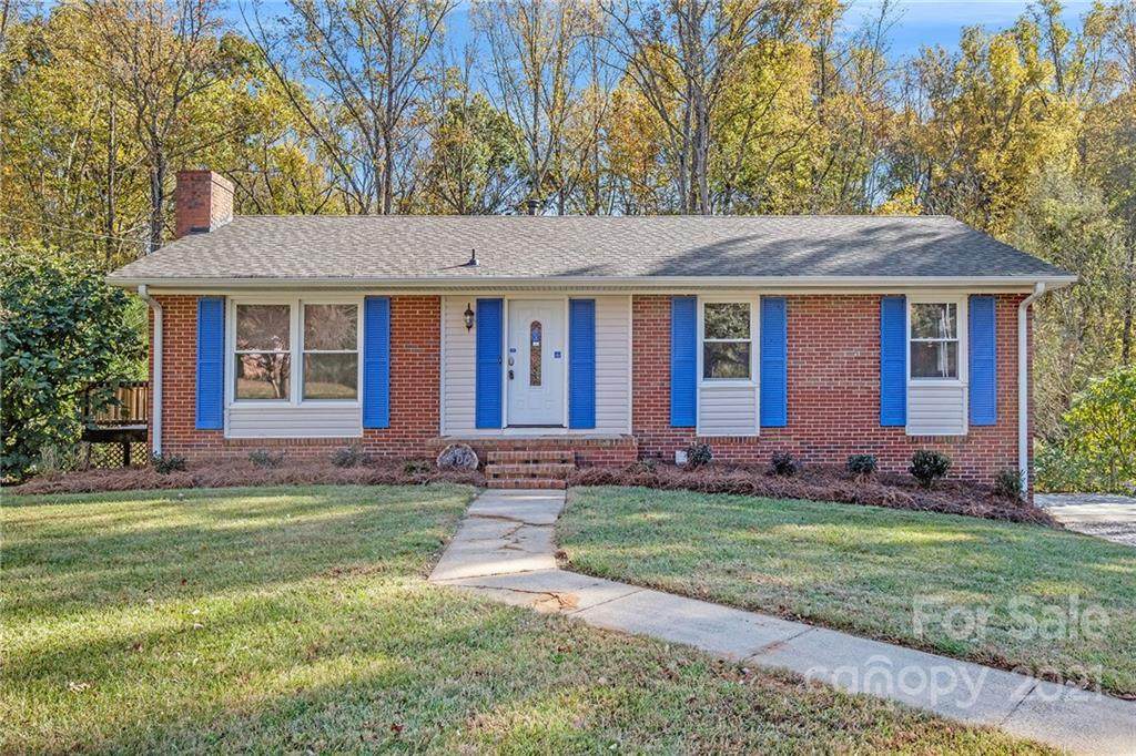 1400 Niagara Circle - Photo 1