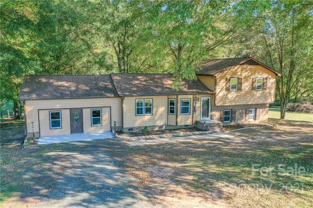 1033 Love Chapel Road - Photo 1