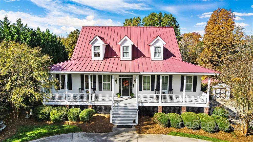 704 Catchpoint Drive - Photo 1