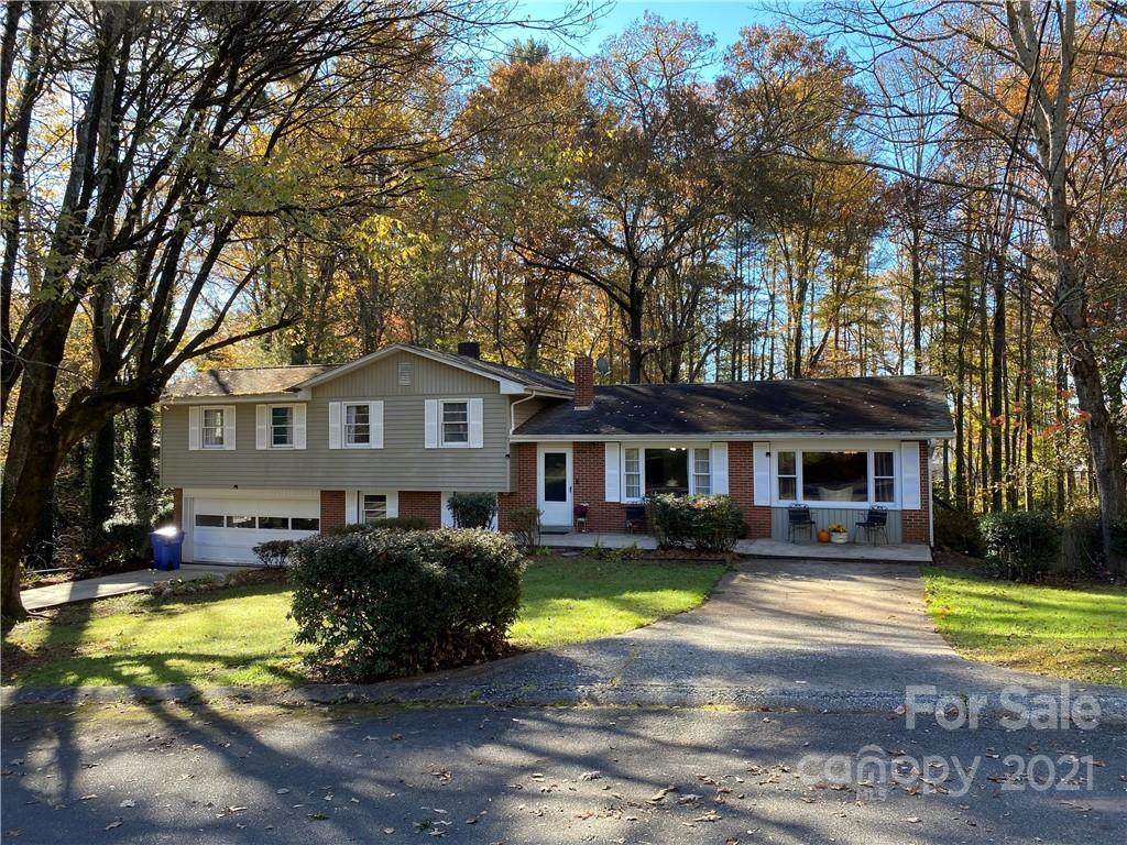 418 Oak Park Drive - Photo 1