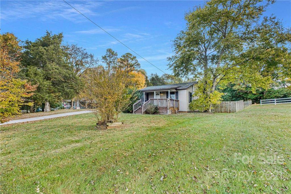 5801 Rocky River Road - Photo 1