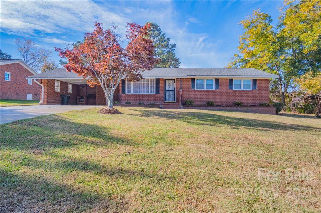 1533 Woodhaven Road - Photo 1