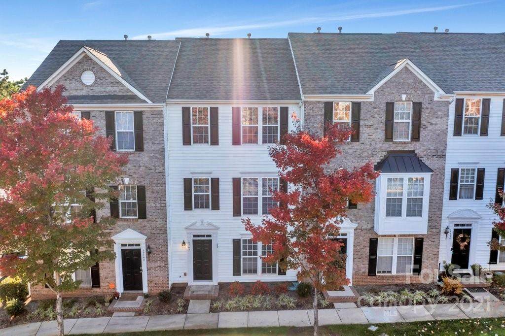 15744 Kensington Palace Lane - Photo 1
