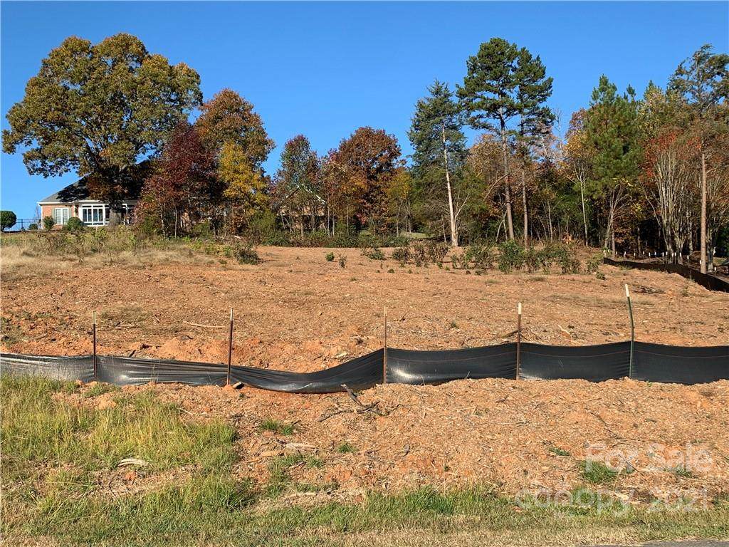 208 Cross Creek Drive - Photo 1