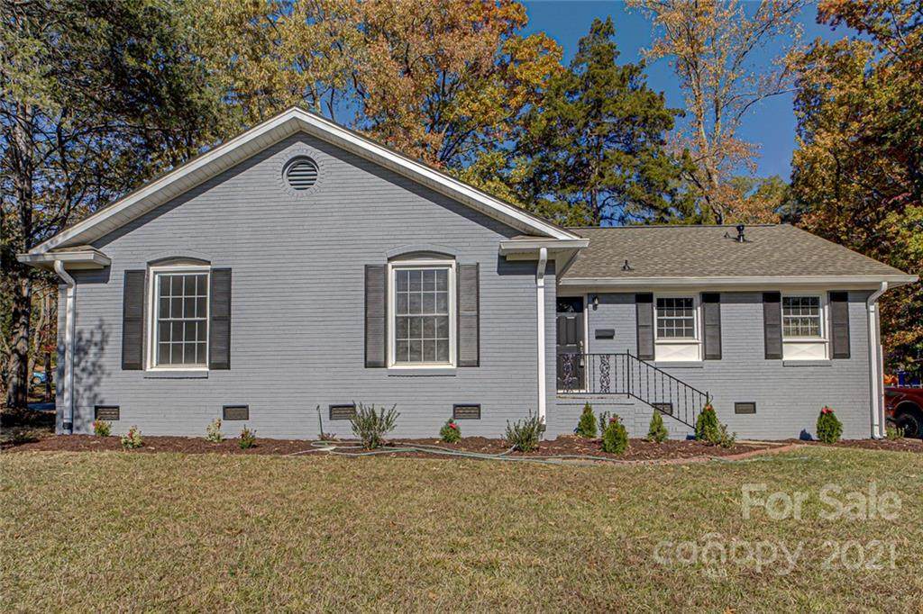 2201 Maplecrest Drive - Photo 1