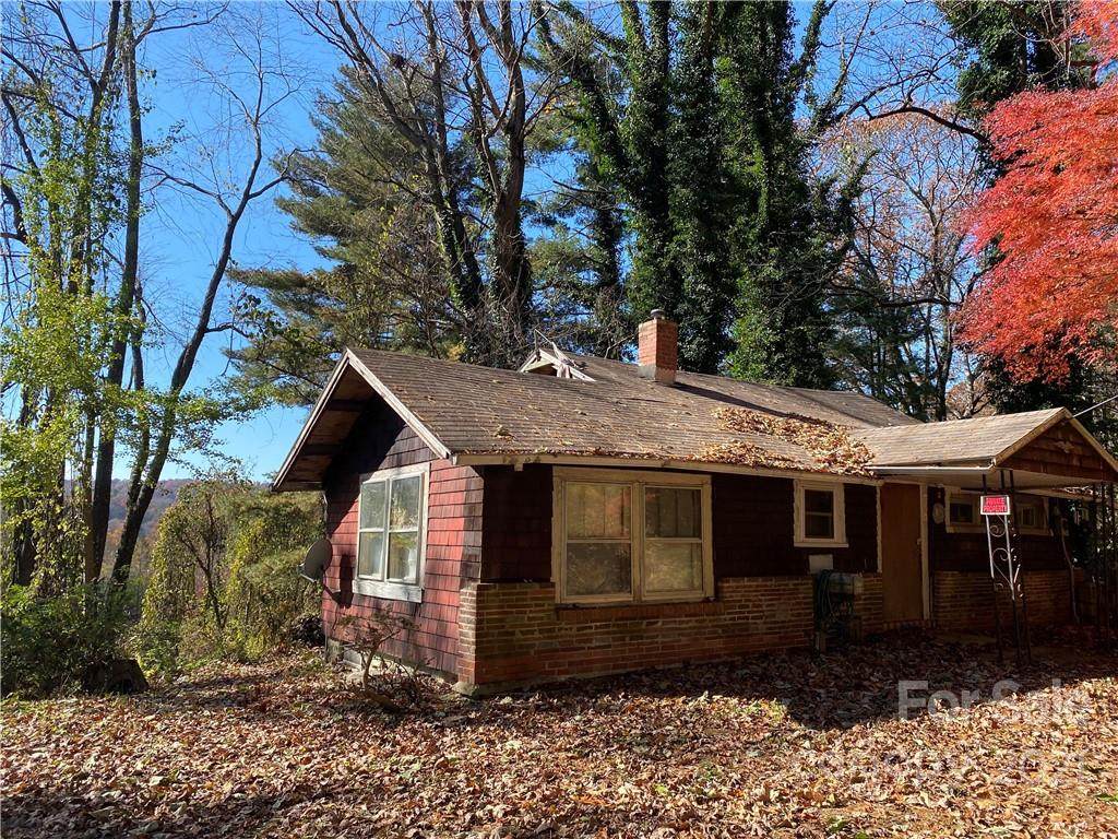 520 Lyndhurst Drive - Photo 1