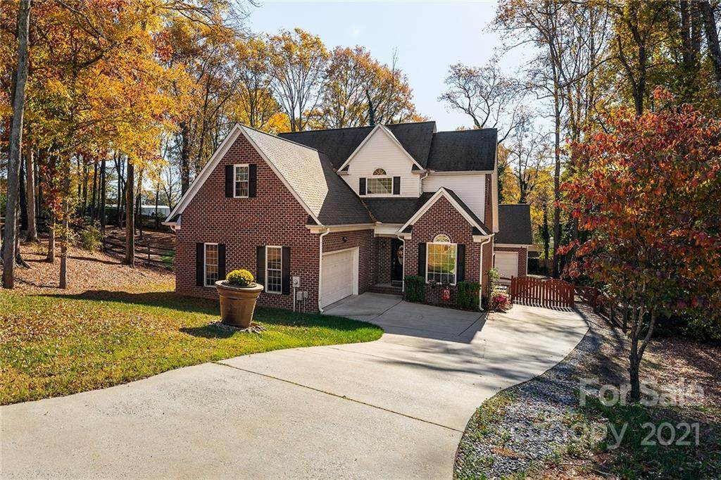 9855 Fontana Court - Photo 1