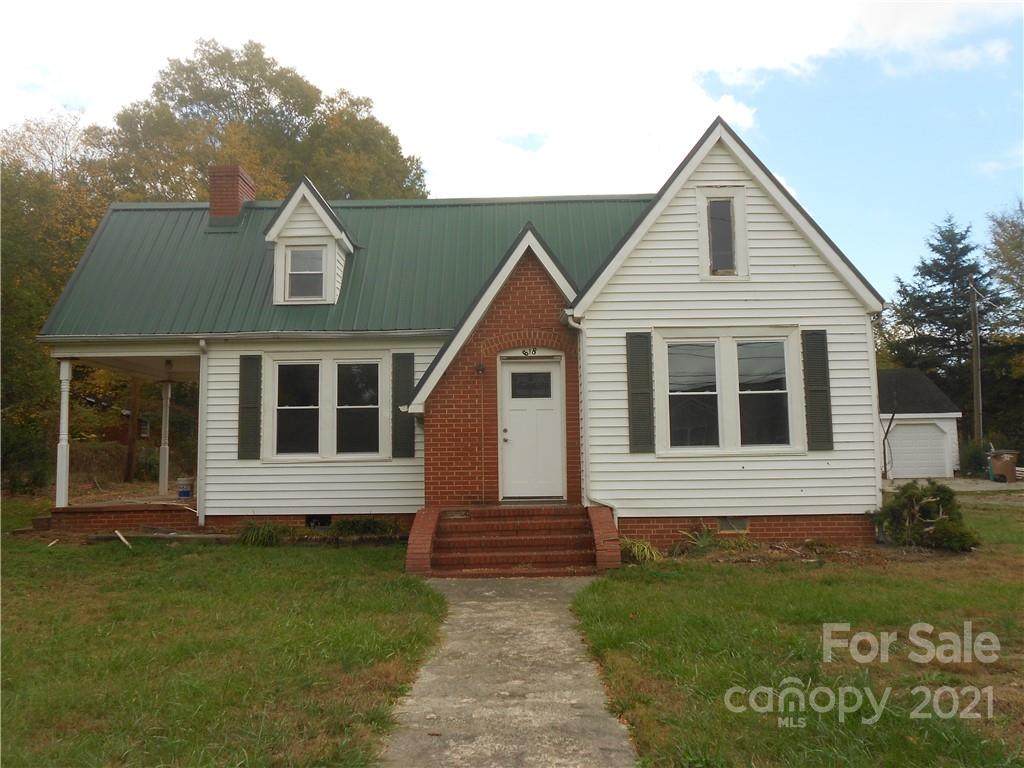 618 Elm Street - Photo 1