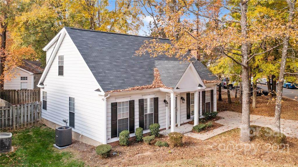 5918 Bayswater Lane - Photo 1