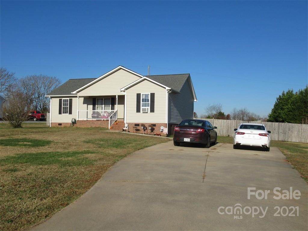 3912 Whitetail Lane - Photo 1