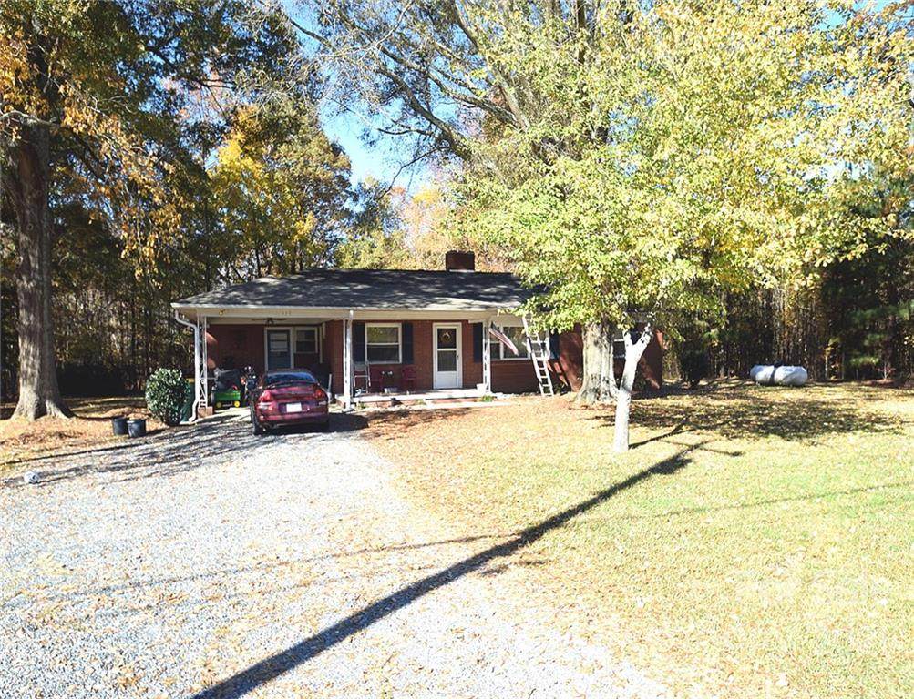 523 Central Avenue - Photo 1