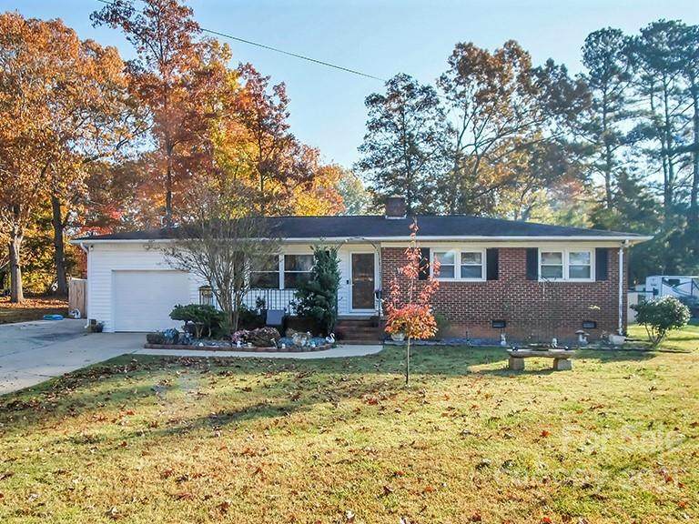 625 Tina Drive - Photo 1